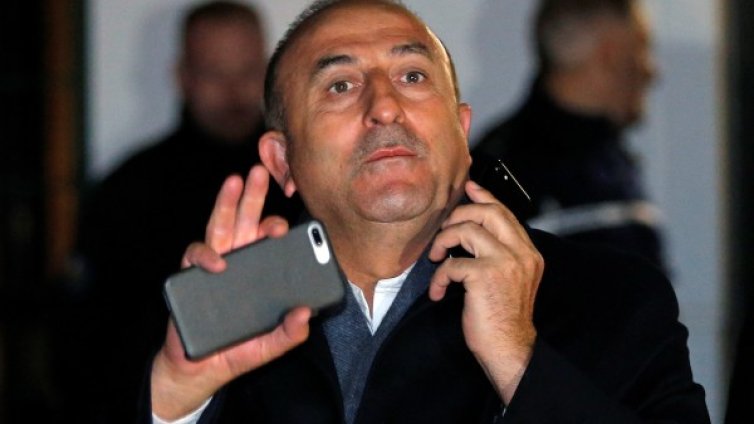 Холандия спря още един турски министър, Франция пусна друг
