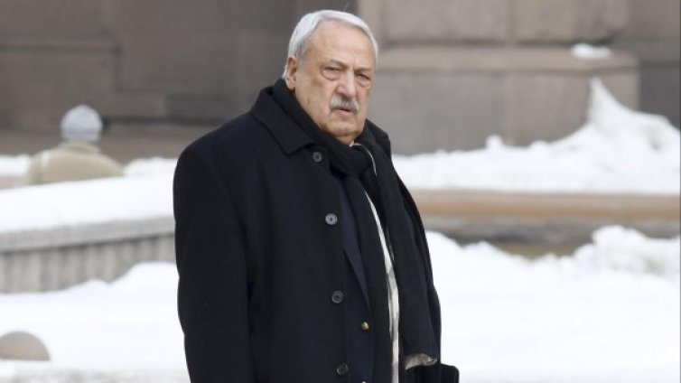 Герджиков уволни Иван Гарелов като медиен съветник