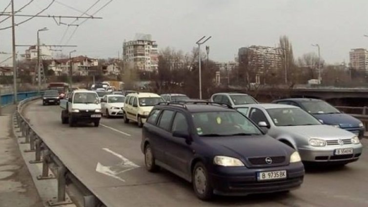Трафик във Варна заради ремонта на Аспаруховия мост