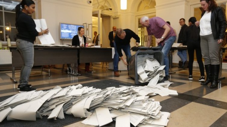 На Холандия ще са нужни поне 4 партии за правителство
