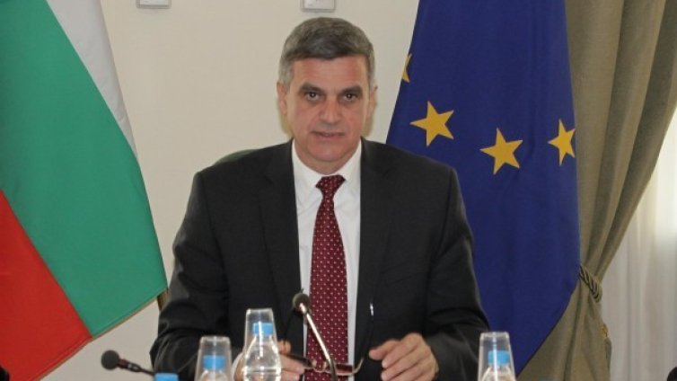 Янев успокоява: Обстановката по границата е спокойна