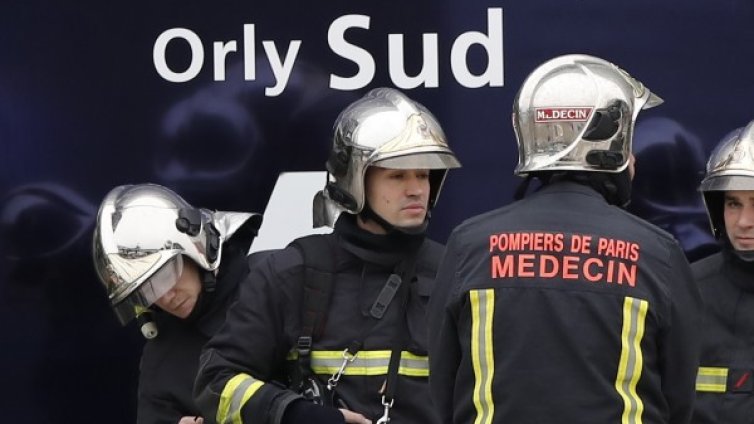 Идентифицираха нападателя от "Орли" - Зиед бен Белгасем