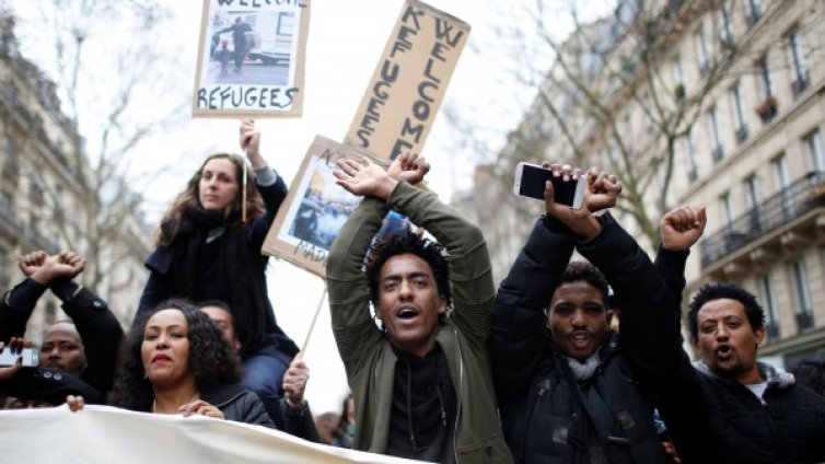 Протестно шествие в Париж срещу полицейското насилие