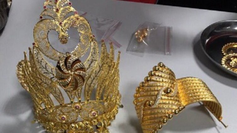 Корона и злато за 50 бона спипани на "Капитан Андреево"