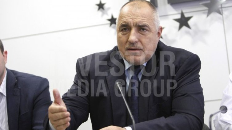 Елена Йончева съди Борисов, той пък съди Нинова! И?