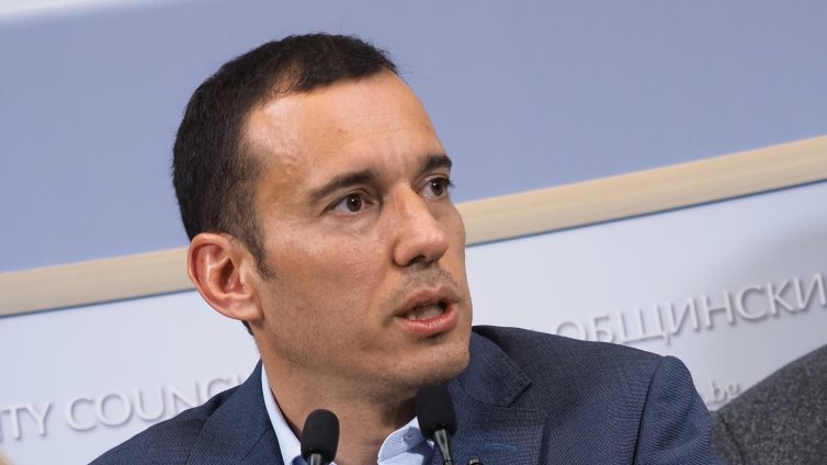 Терзиев в режим обяснения: За скандала "синя зона",  липсата на паркинги и кризата с боклука