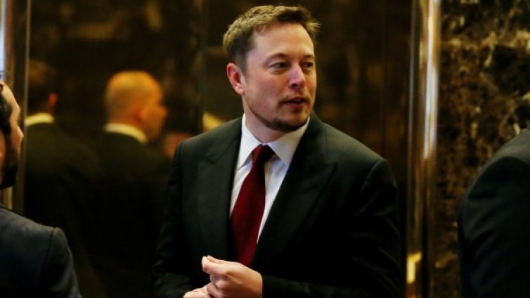 Мъск стартира компания, която свързва мозъка с компютри