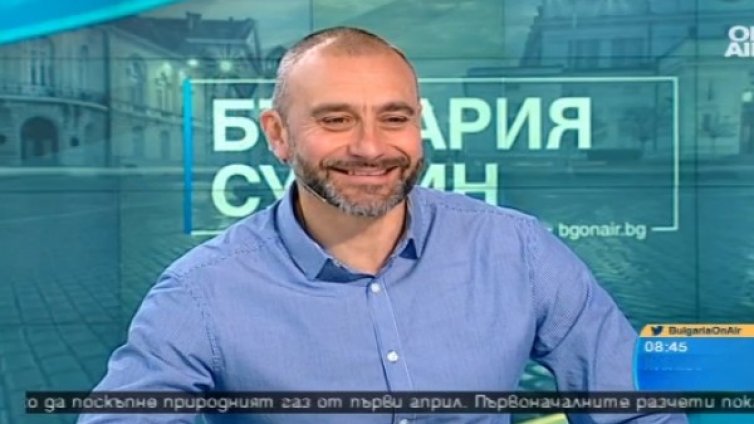 Музикантът Калин Вельов остава в ГЕРБ