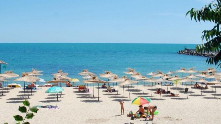 Наплив от руски туристи за летни почивки в България