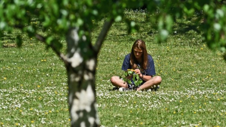 Пролетта настъпва лятно: До 25 градуса преди Великден