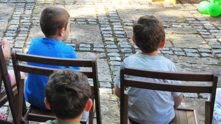 Деца търпят тормоз и насилие и от приемни родители