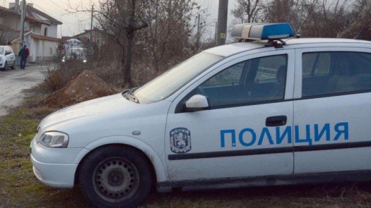 Жена "помогна" на полицаи, даде над 3 бона на ало апаши