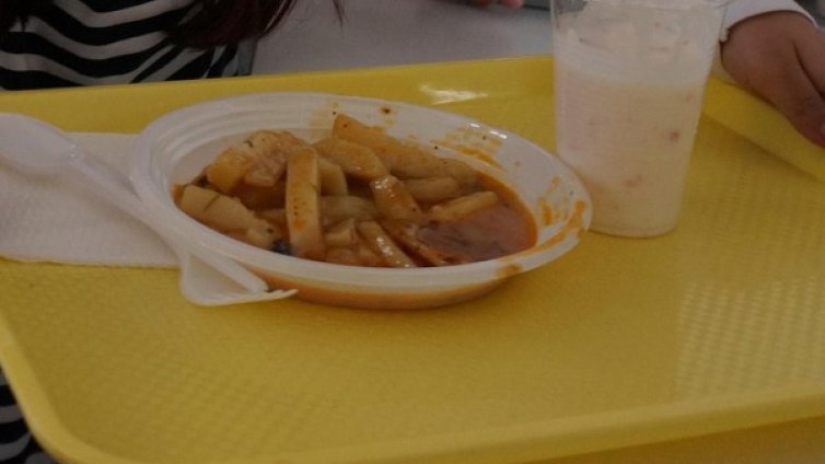 25 души с хранително отравяне след "Топъл обяд"