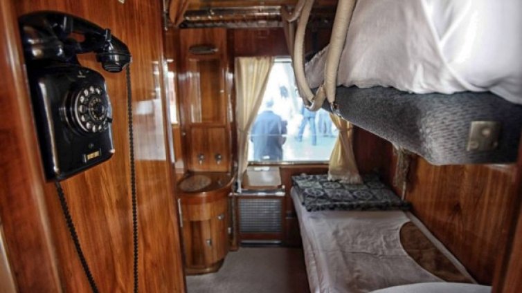 За ценители: Царски вагон за Лазаровден и Цветница