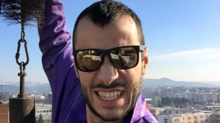 Юрист коминочистач от Търново във Facebook: Търся баба под наем! 