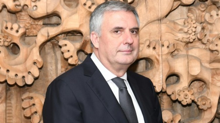 Калфин в ново поприще, ще съветва Йотингер