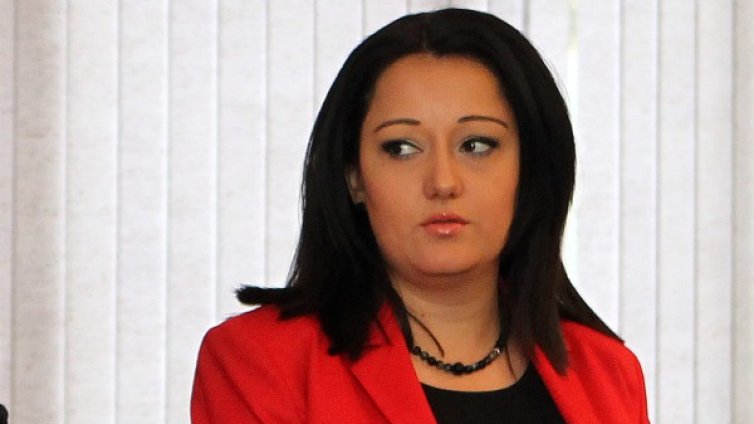 Павлова към Попниколов: Извини се!