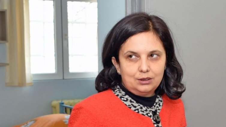 Служебната правосъдна министърка плаши Радев с оставка 
