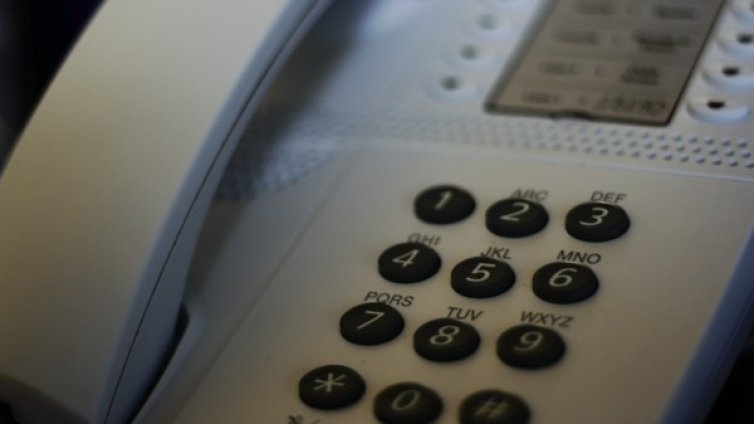 До дърво и стълб: Над 9 000 лева чакат "полицаи"