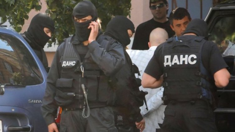 Във влака за Истанбул: ДАНС задържа германци за тероризъм