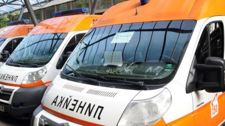 Пешеходец загина, блъсна го автомобил в Белица
