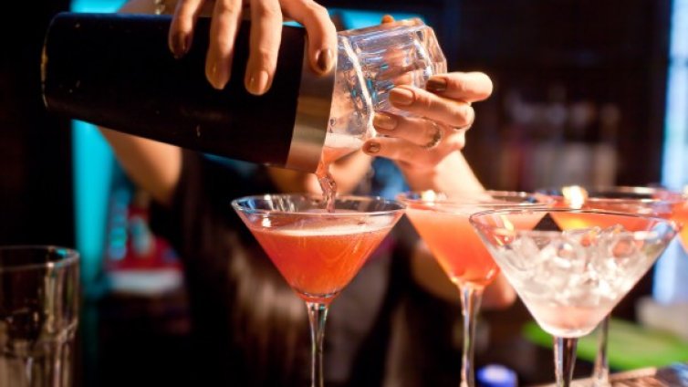 Доказано: Алкохолиците - повече жени, отколкото мъже