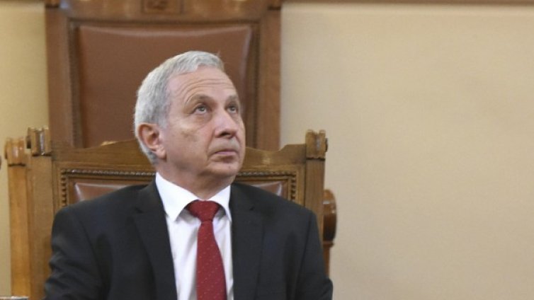 Герджиков в очакване на края на мандата: Ще се наспя!