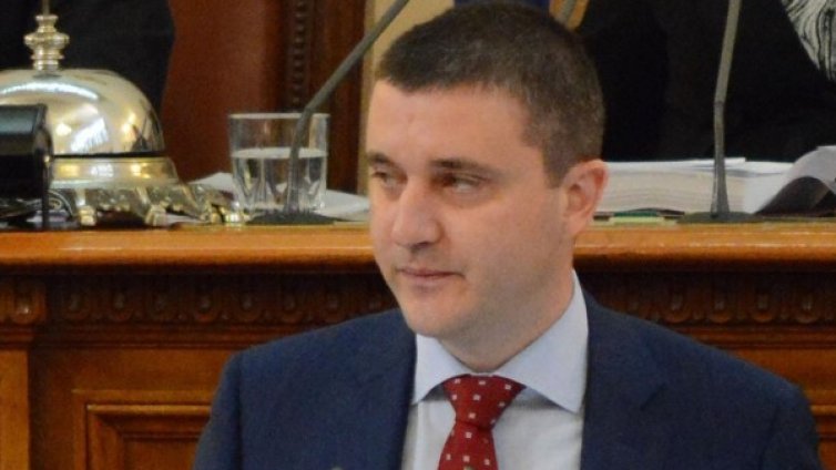 Депутатите за заплатите на депутатите: Да не се замразяват!