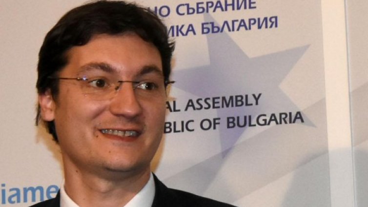 Депутатите срещу заплатите си! И вторият опит – неуспешен...