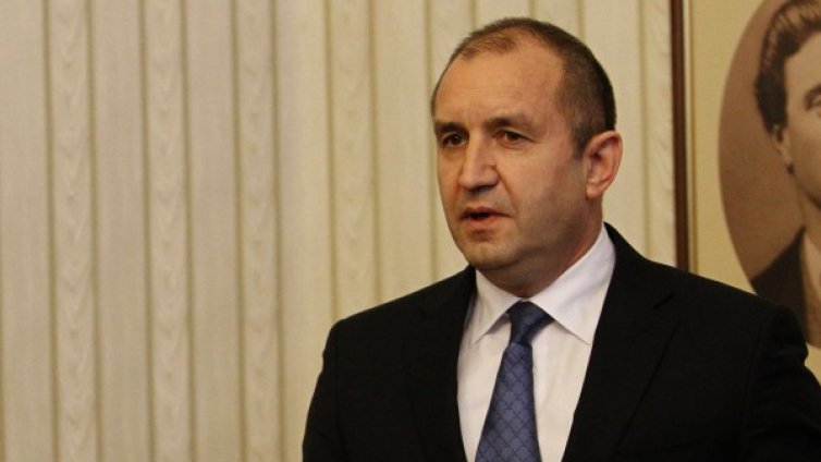 Радев: Деница Златева трябваше да запази поста си!