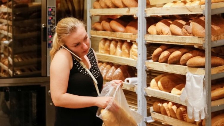 КЗП алармира: Не подписвайте нови договори заради роуминга!