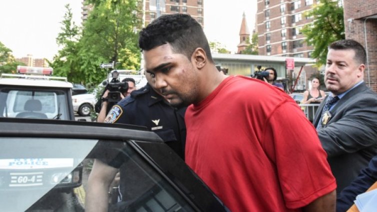 Врязалият се в тълпата в Ню Йорк чувал гласове