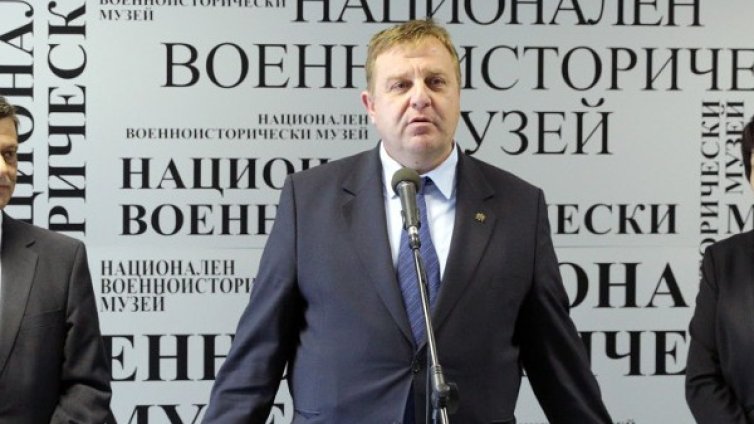 Каракачанов: Наборната служба ще се възстанови!