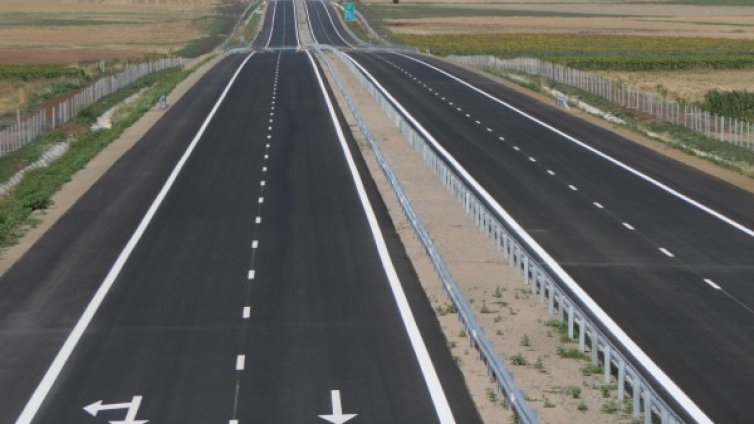 Жалби спряха за пореден път поръчката за тол системата