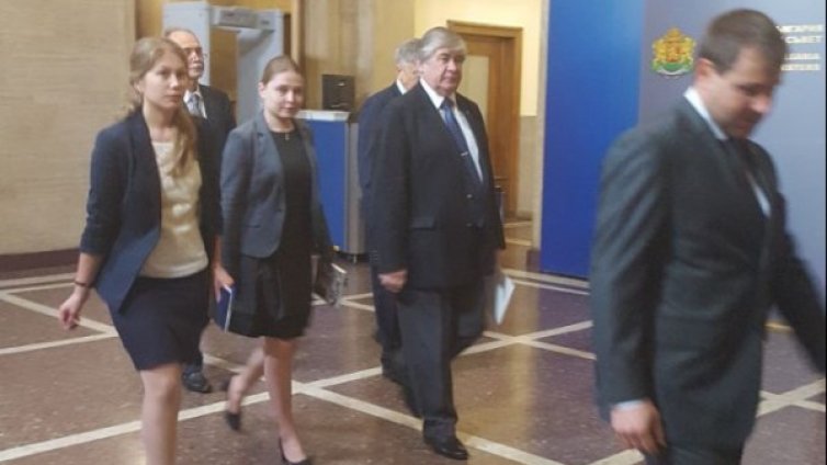 Руският посланик за драмата с азбуката: Наш общ празник!