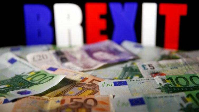 Brexit започна "да хапе". По-висока инфлация, по-ниски заплати...