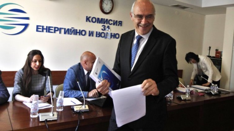 Цената на топлата вода ще се промени с под 1% от юли