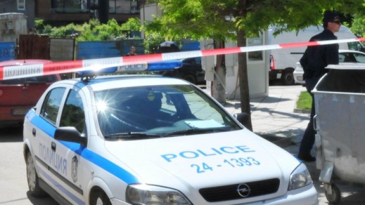 Деца нападат мъж на село: Чупят, палят, крадат&hellip;