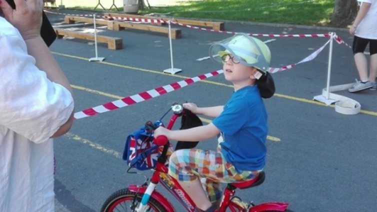 Алекс, за когото Борисов прати Спартана, иска да е пожарникар