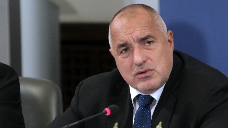 Нов рунд: Кирилицата – от Византия? Борисов върна Карпов от МС