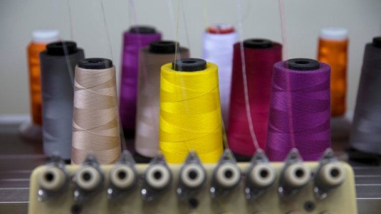 Заплатите на шивачките ни &ndash; като в Китай! "Бодат" очи за без пари