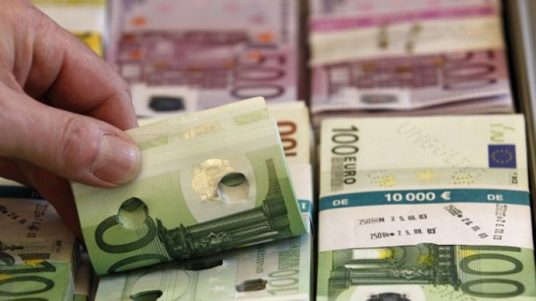 "Бедна" Румъния ни дръпна по доходи &ndash; средната заплата там е 1419 лв.