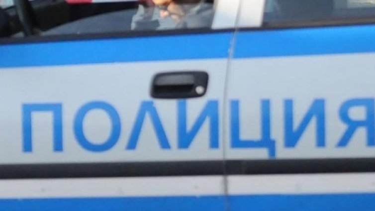 Румънски туристи се обърнаха в 6-метров ров в Арбанаси