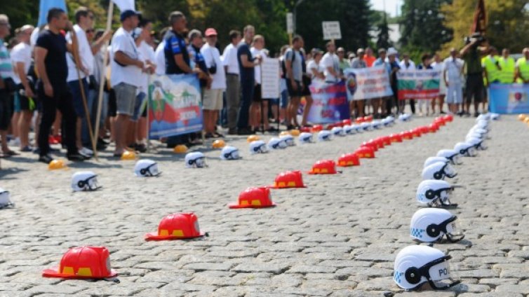  Национален протест: Полицаи от цялата страна излизат на улицата!