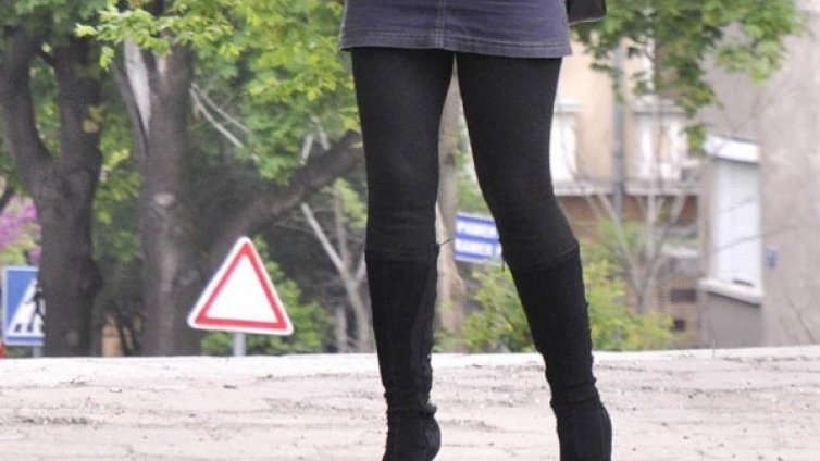 Четирима с обвинения за трафик на жени