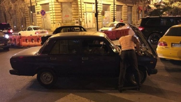 Шофьор на Лада едва не преби шампион от Формула 1