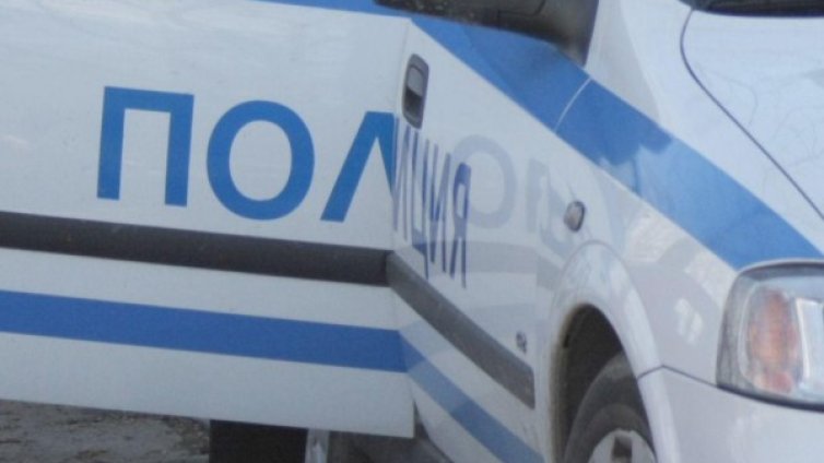 Двама крадци биха и ограбиха инвалид в Монтанско