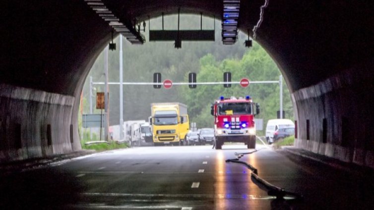 Отварят за движение тунел "Ечемишка" в посока Варна
