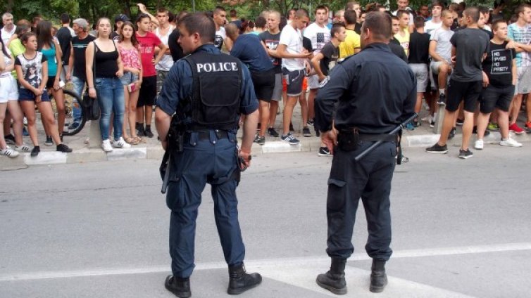 ДПС и ОП на нож: Кой е виновен за конфликта в Асеновград?