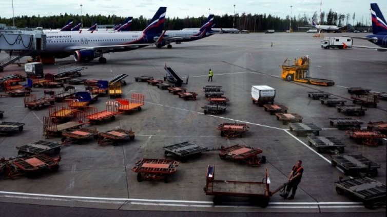 Потоп заля Москва, стотици полети са отложени 